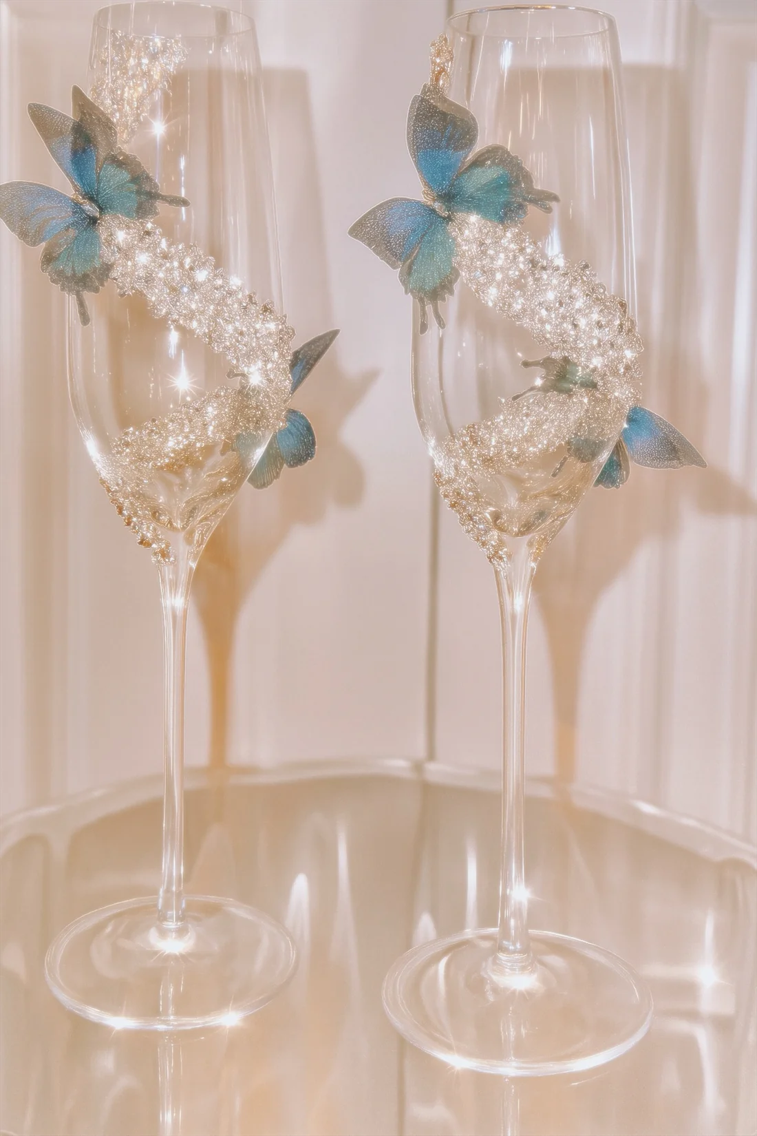 Butterfly Kisses Crystals Champagne Flute Set