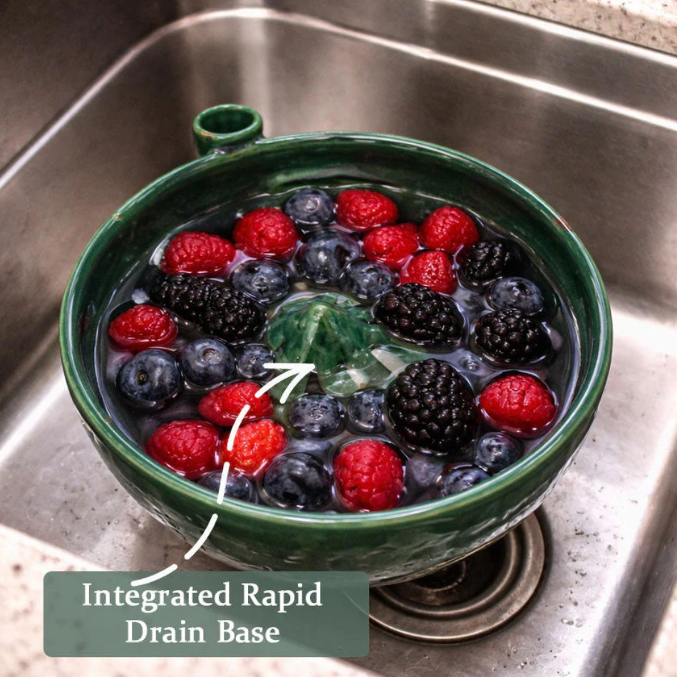 Ceramic Berry Self-Cleaning Swirl Bowl