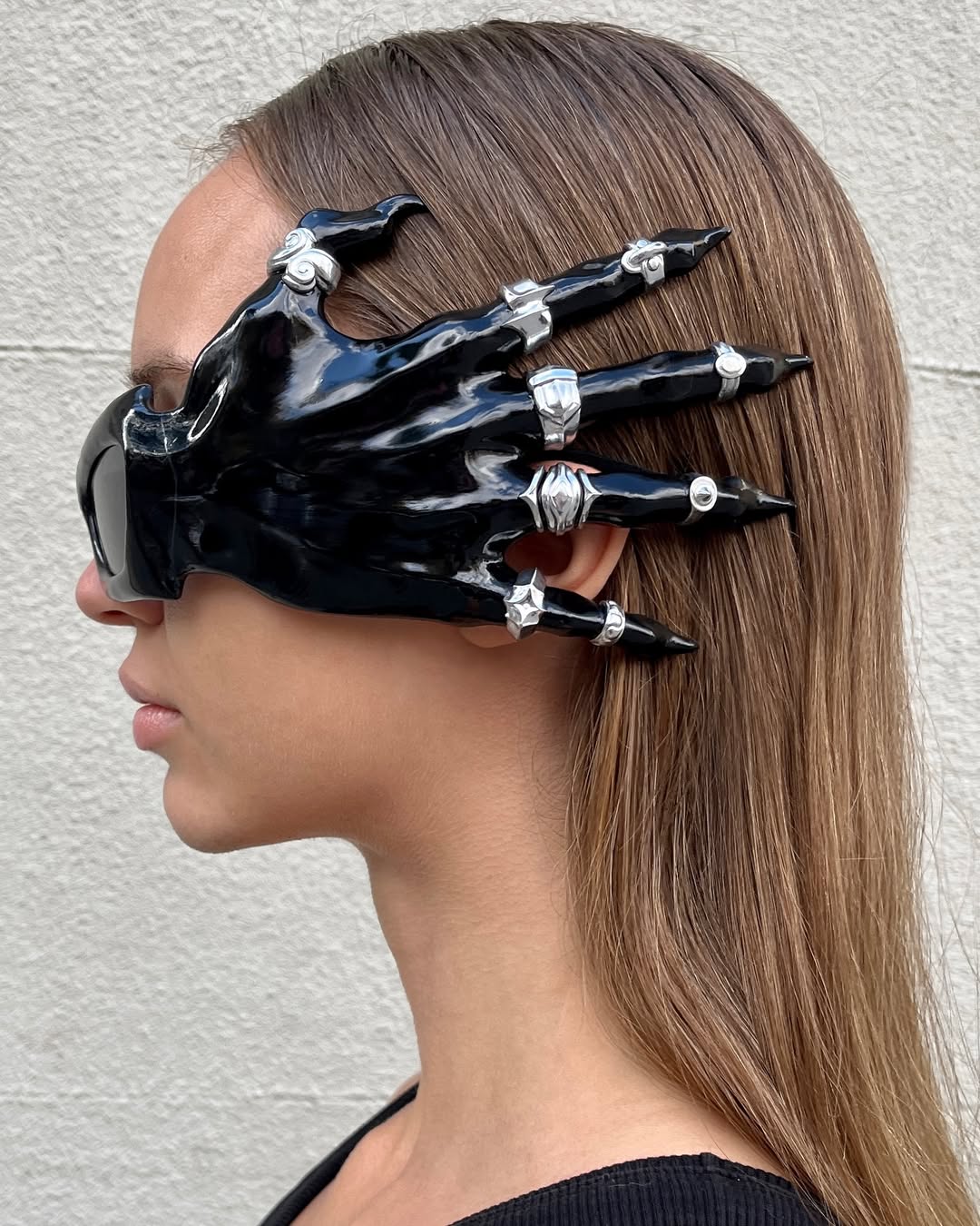 Monster Hand Glasses with Rings
